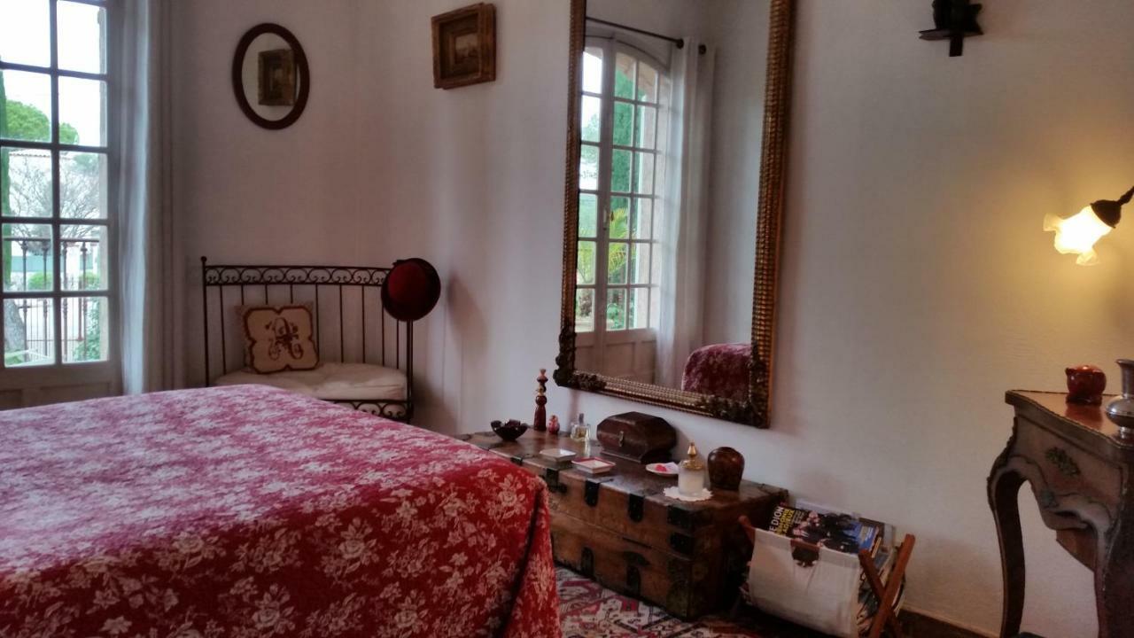 Bed and Breakfast La Douce Heure Мужен Екстер'єр фото