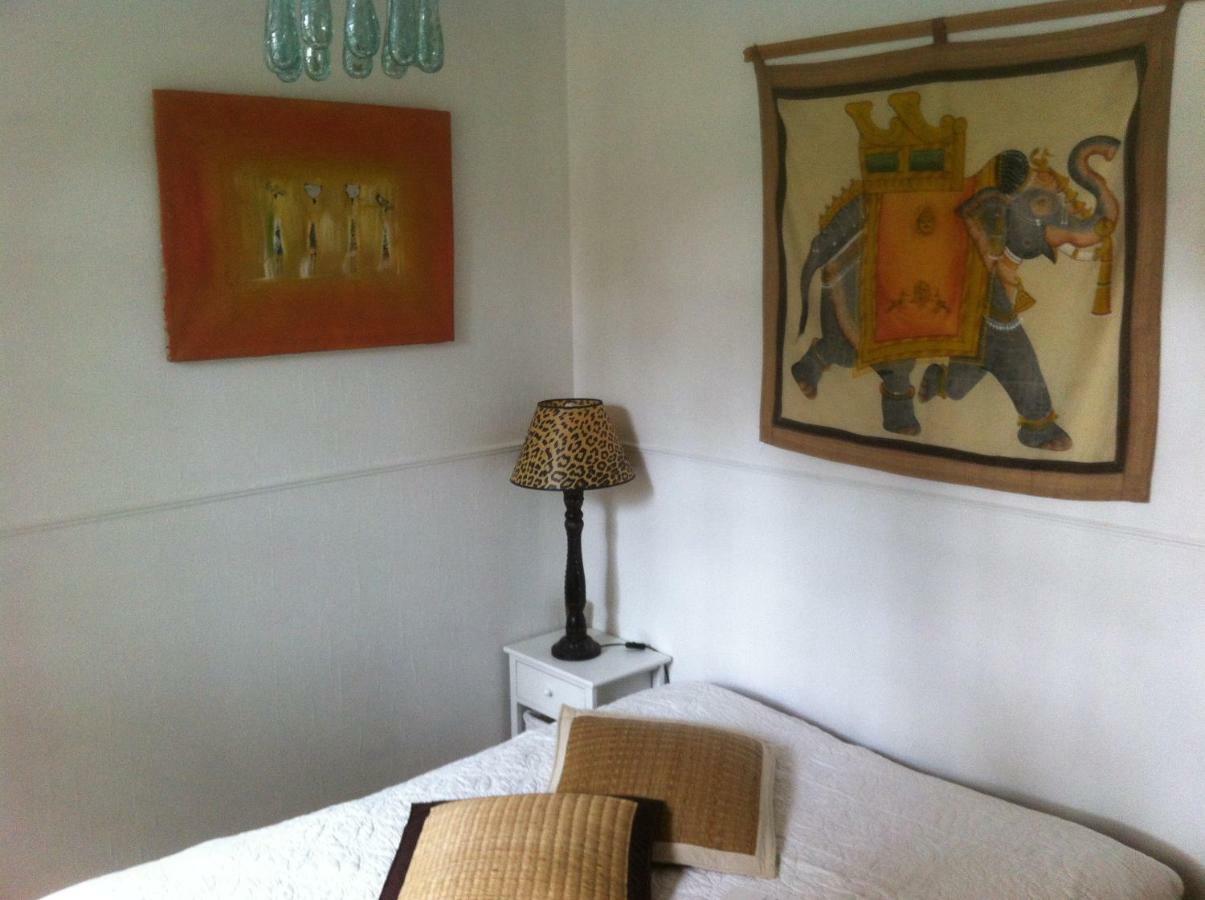 Bed and Breakfast La Douce Heure Мужен Екстер'єр фото