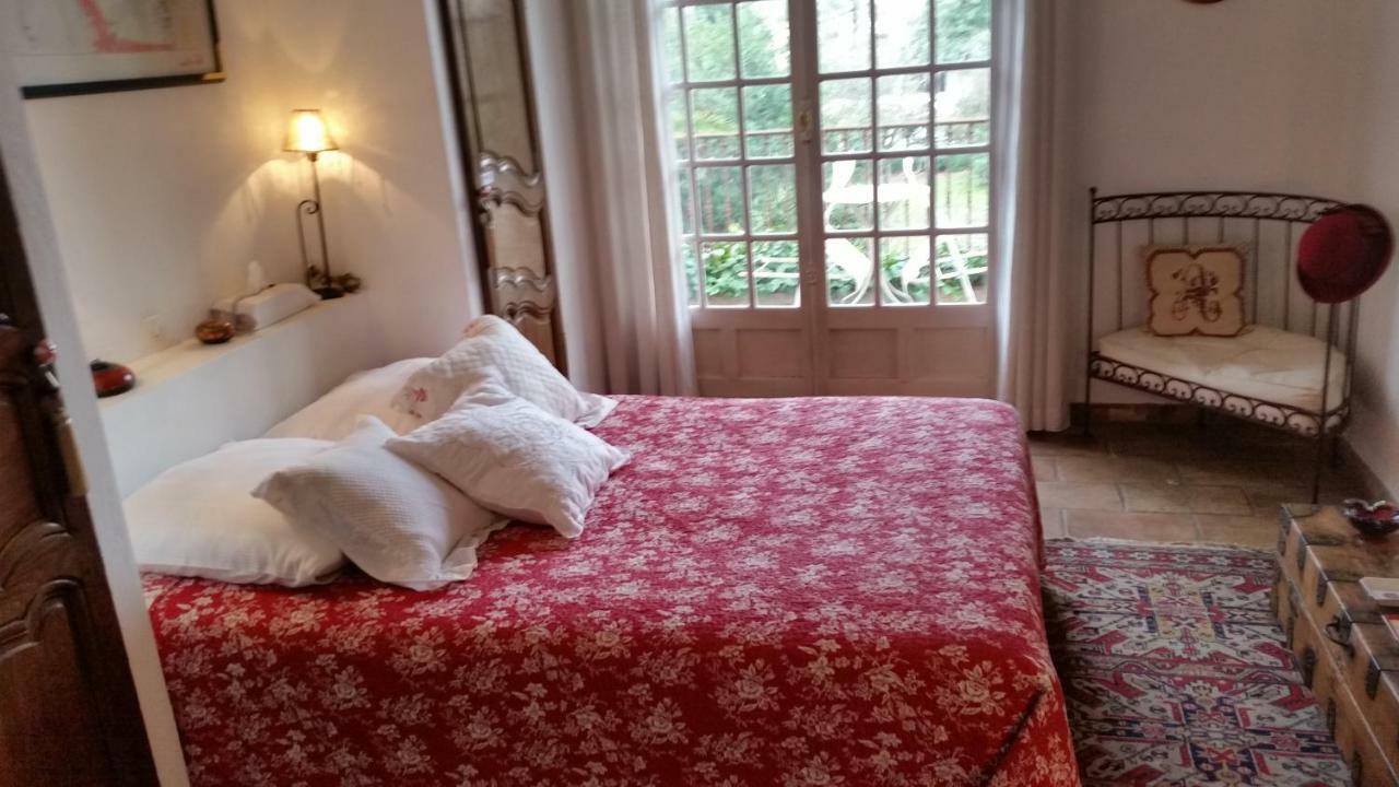 Bed and Breakfast La Douce Heure Мужен Екстер'єр фото